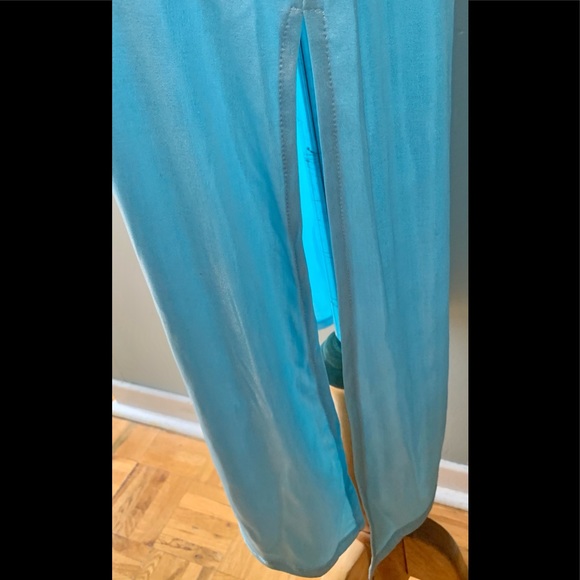 Shimmering Halter Dress - Picture 7 of 9